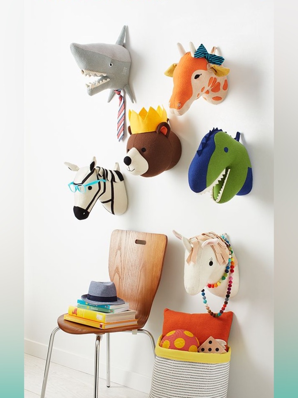 Pillowfort Brown Bear Head Mount